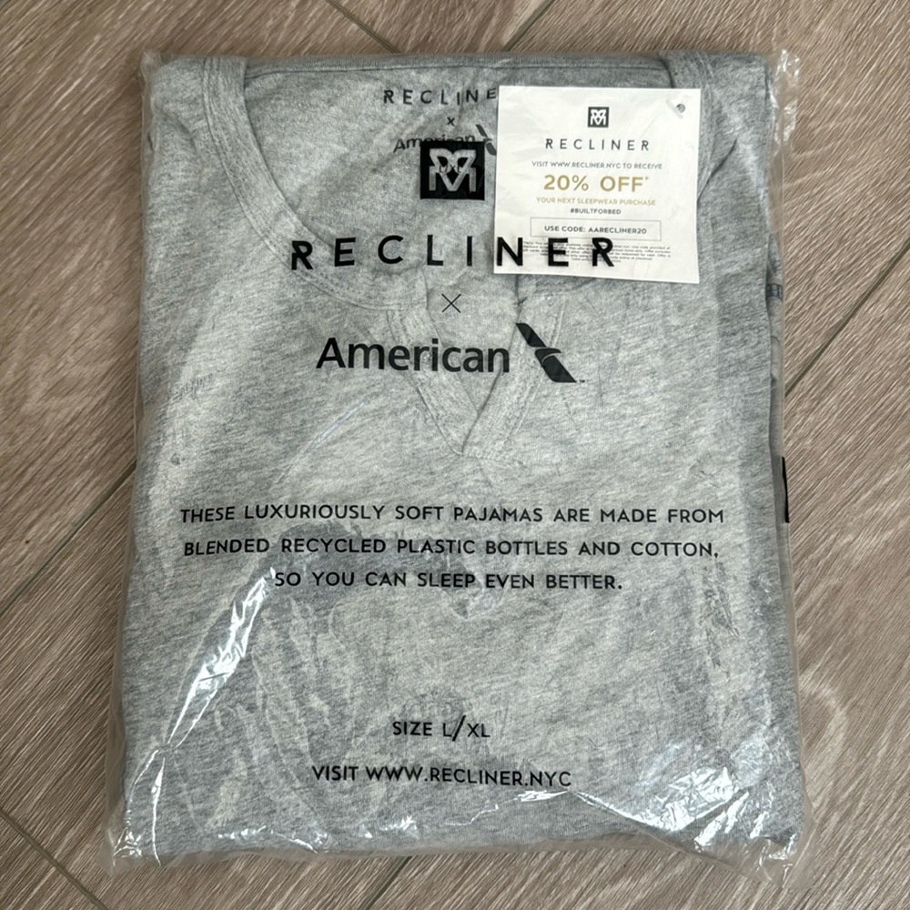 NWT Recliner American Airlines Pajamas L/XL